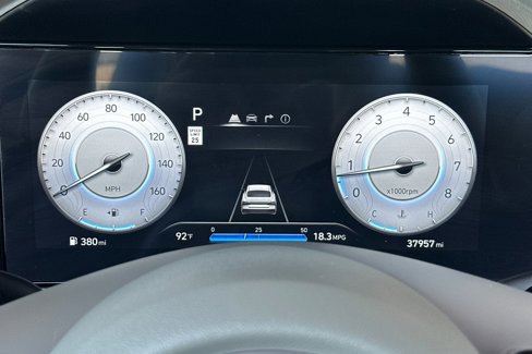 Used 2024 Hyundai Elantra SEL image 24