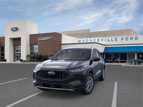 New 2025 Ford Escape Active image 2
