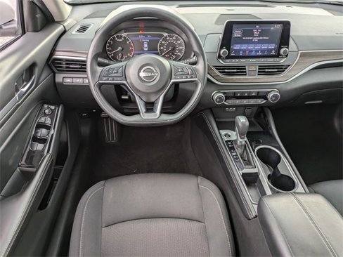 Used 2023 Nissan Altima 2.5 SV image 15