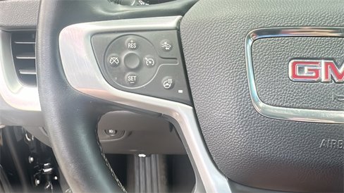 Used 2024 GMC Terrain SLT image 16