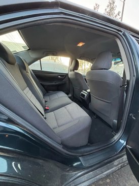 Used 2017 Toyota Camry LE image 5