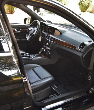 Used 2013 Mercedes-Benz C 300 4MATIC Sedan image 27