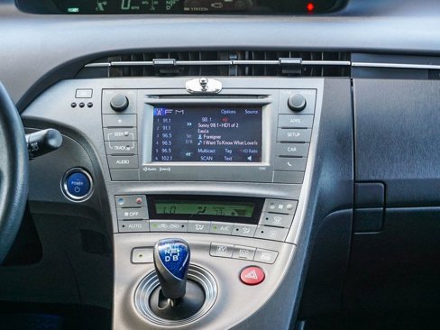 Used 2015 Toyota Prius Persona Series image 16
