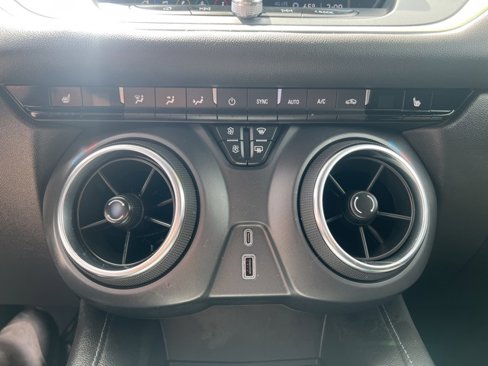 Used 2022 Chevrolet Blazer LT image 18