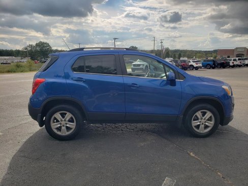 Used 2016 Chevrolet Trax LT w/ LT Convenience Package image 8