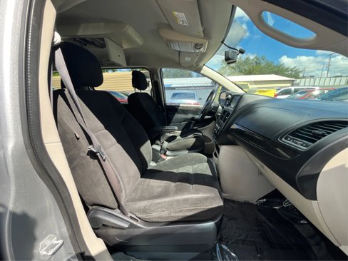 Used 2016 Dodge Grand Caravan SE w/ Quick Order Package 29E SE image 23