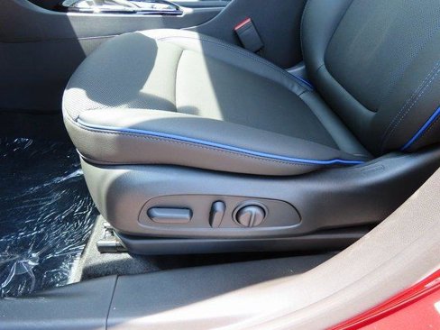New 2025 Buick Encore GX Sport Touring w/ Comfort Package image 33