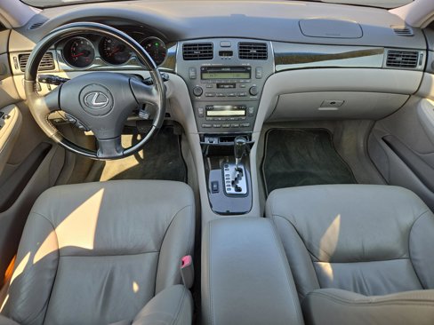 Used 2004 Lexus ES 330 image 14