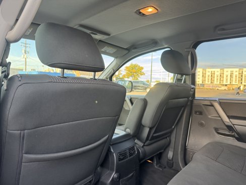 Used 2014 Nissan Titan SV w/ SV Value Truck Package image 15