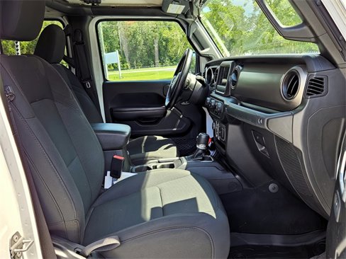 Used 2021 Jeep Gladiator Sport image 17