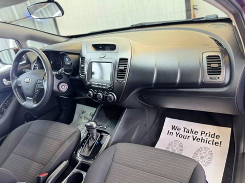 Used 2018 Kia Forte LX w/ LX Popular Package image 29