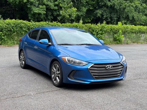 Used 2017 Hyundai Elantra Limited image 1
