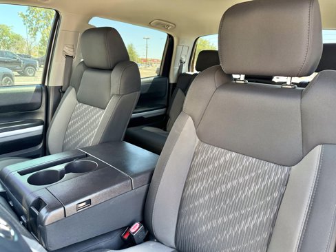 Used 2018 Toyota Tundra SR5 image 18