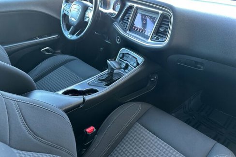 Used 2019 Dodge Challenger SXT image 15