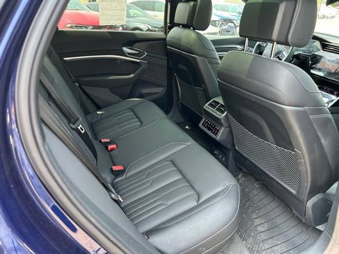 Used 2022 Audi e-tron S Premium Plus w/ 21" Black Optic Package image 23