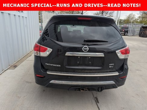 Used 2016 Nissan Pathfinder SV image 13