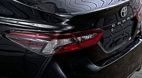Used 2024 Toyota Camry SE image 9