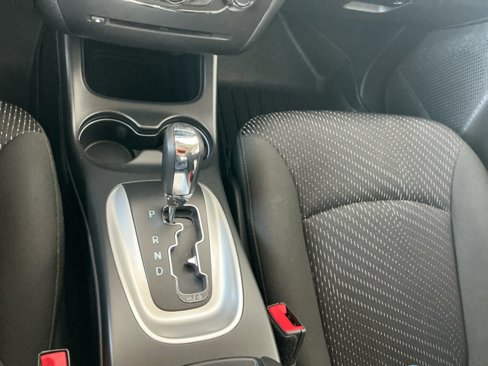 Used 2019 Dodge Journey SE image 16