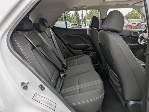 Used 2023 Hyundai Venue SEL image 27