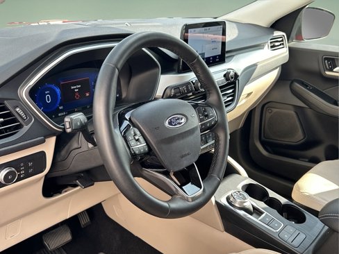 Used 2022 Ford Escape SEL w/ Technology Package image 14