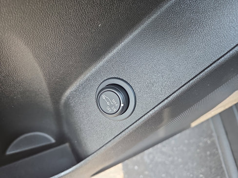 Used 2022 Chevrolet Equinox LT image 34
