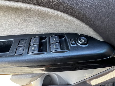 Used 2016 GMC Canyon SLT w/ Driver Alert Package image 16