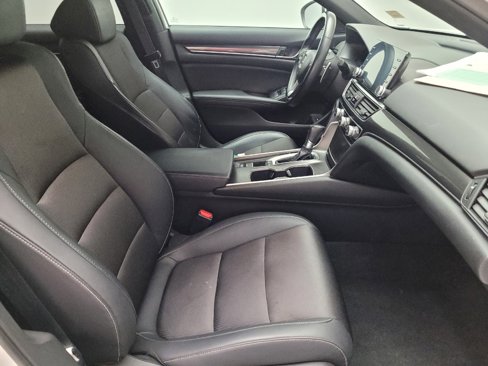 Used 2018 Honda Accord Sport image 21
