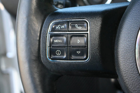 Used 2012 Jeep Wrangler Sahara w/ Connectivity Group image 16