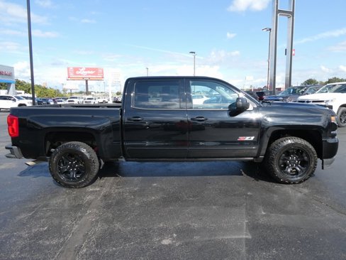 Used 2018 Chevrolet Silverado 1500 LTZ Z71 w/ Midnight Edition image 4