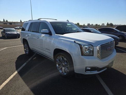 Used 2016 GMC Yukon Denali w/ Open Road Package image 6
