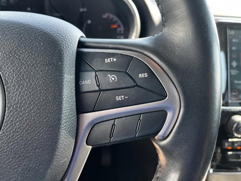 Used 2021 Jeep Grand Cherokee Laredo X image 20
