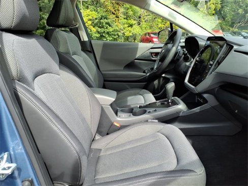 Used 2024 Subaru Crosstrek 2.0i Premium image 5