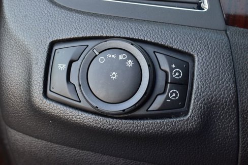 Used 2011 Ford Edge Limited image 34