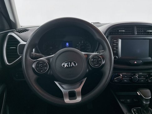 Used 2020 Kia Soul LX image 17