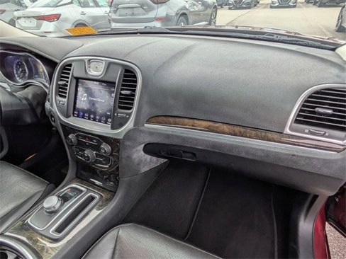 Used 2019 Chrysler 300 Limited image 39