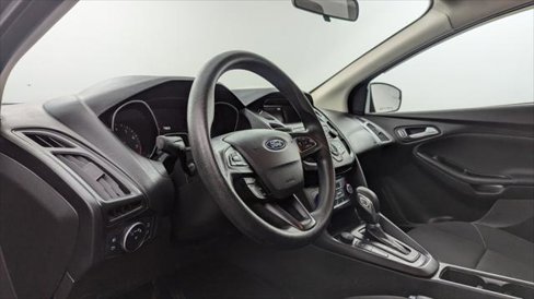 Used 2018 Ford Focus SE w/ SE Appearance Package image 22