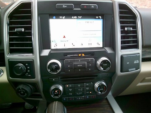 Used 2018 Ford F150 Lariat w/ Equipment Group 502A Luxury image 19
