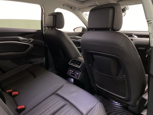 Used 2021 Audi e-tron Premium w/ Black Optic Package image 21