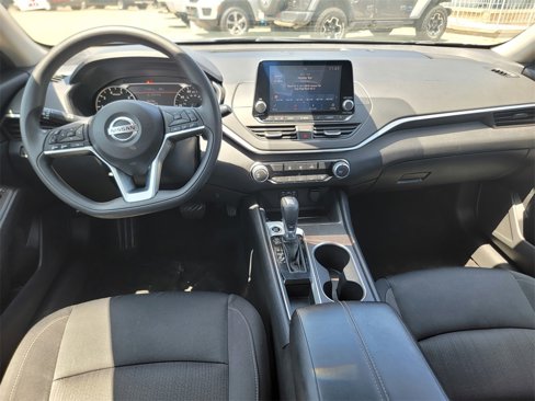 Used 2022 Nissan Altima 2.5 SV image 17