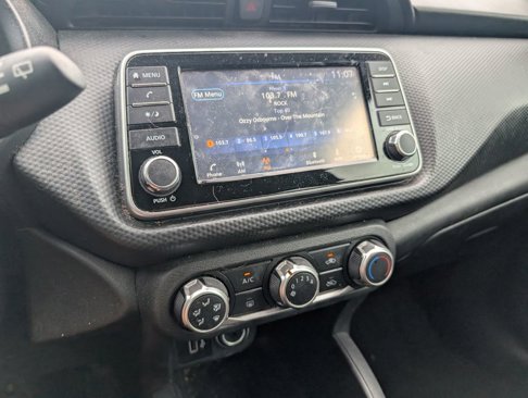 Used 2021 Nissan Kicks S image 16