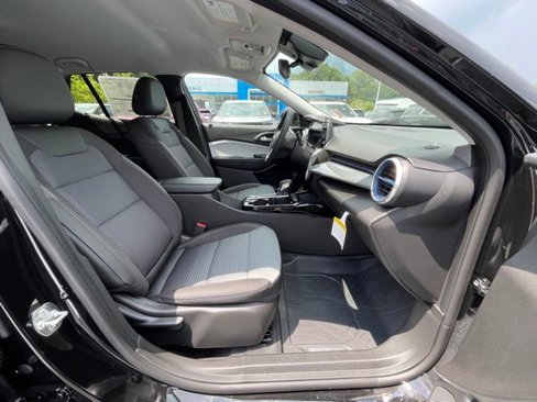New 2025 Chevrolet Trax LT w/ Driver Confidence Package image 23