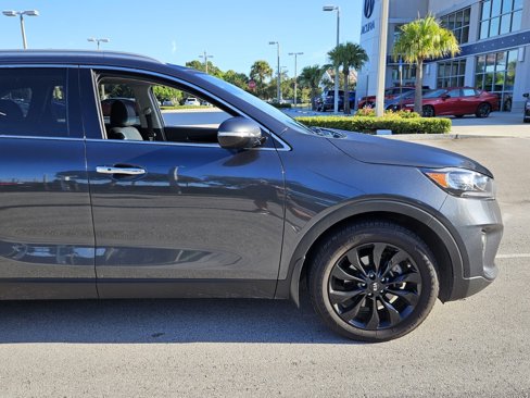Used 2020 Kia Sorento EX image 2