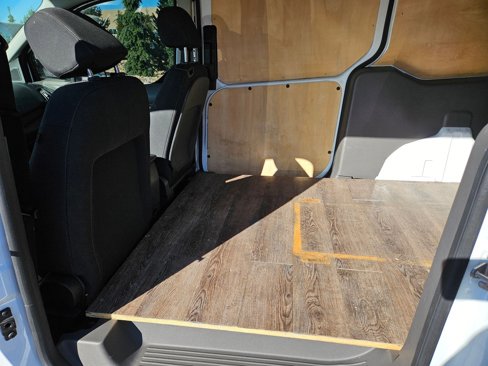 Used 2020 Ford Transit Connect XLT image 28