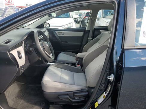 Used 2017 Toyota Corolla LE image 9