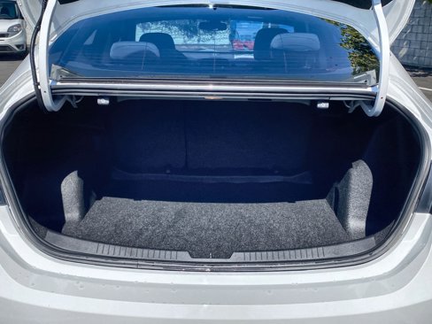 Used 2020 Chevrolet Malibu LS image 24