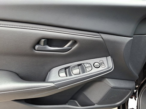 Certified 2025 Nissan Sentra S image 12