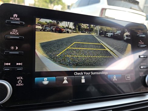 Used 2022 Honda Accord EX-L image 31