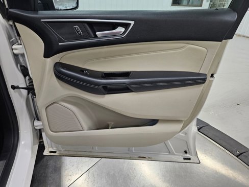 Used 2015 Ford Edge Titanium w/ Equipment Group 301A image 25