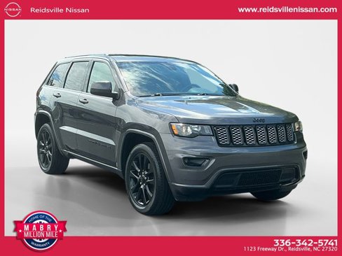 Used 2019 Jeep Grand Cherokee Altitude image 8