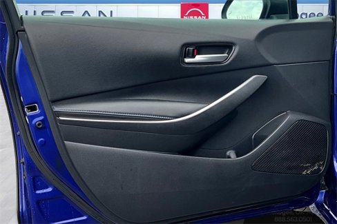 Used 2021 Toyota Corolla SE w/ SE Premium Package image 18